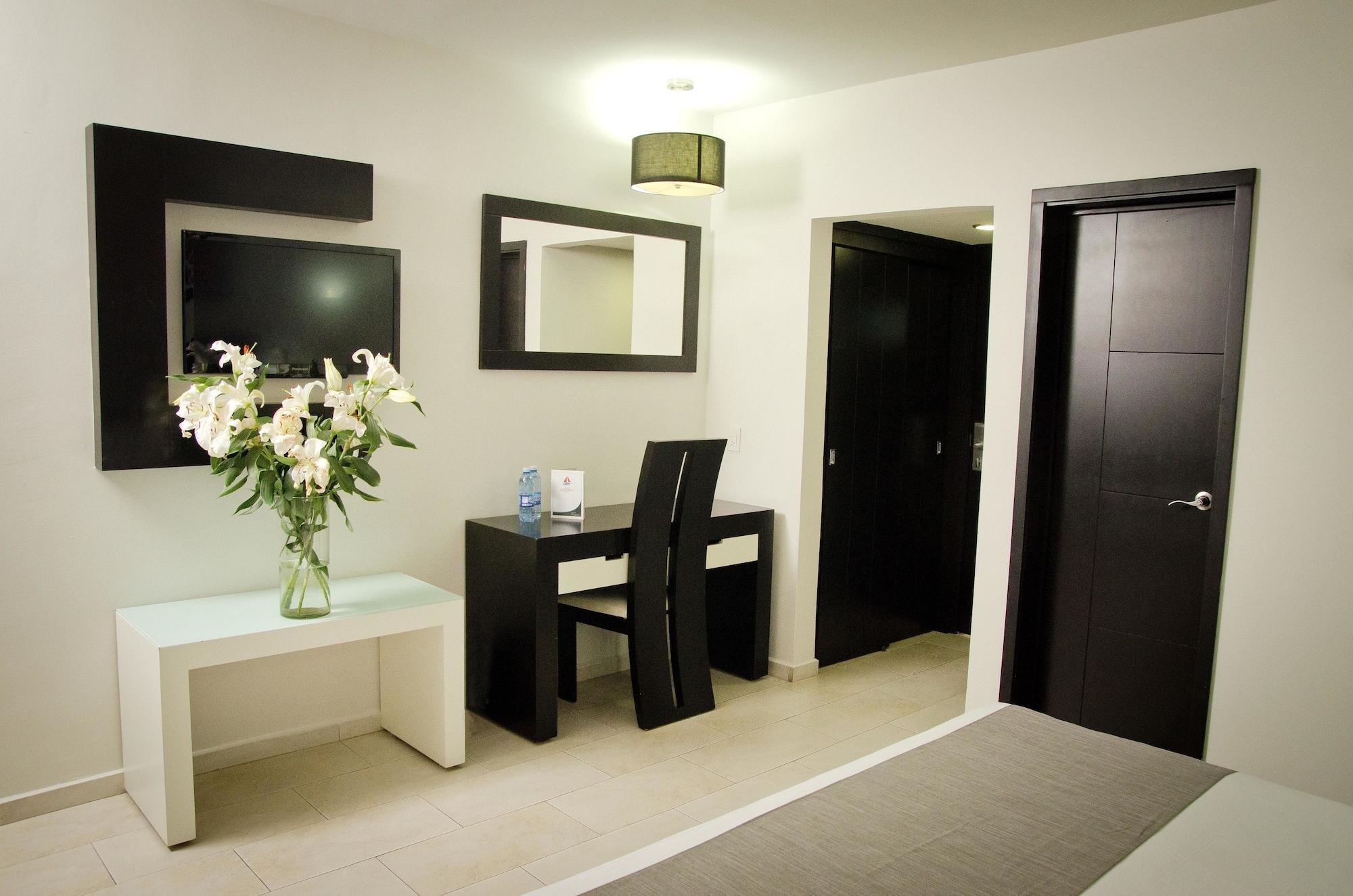 Hotel Portonovo Plaza Expo Zapopan Bagian luar foto