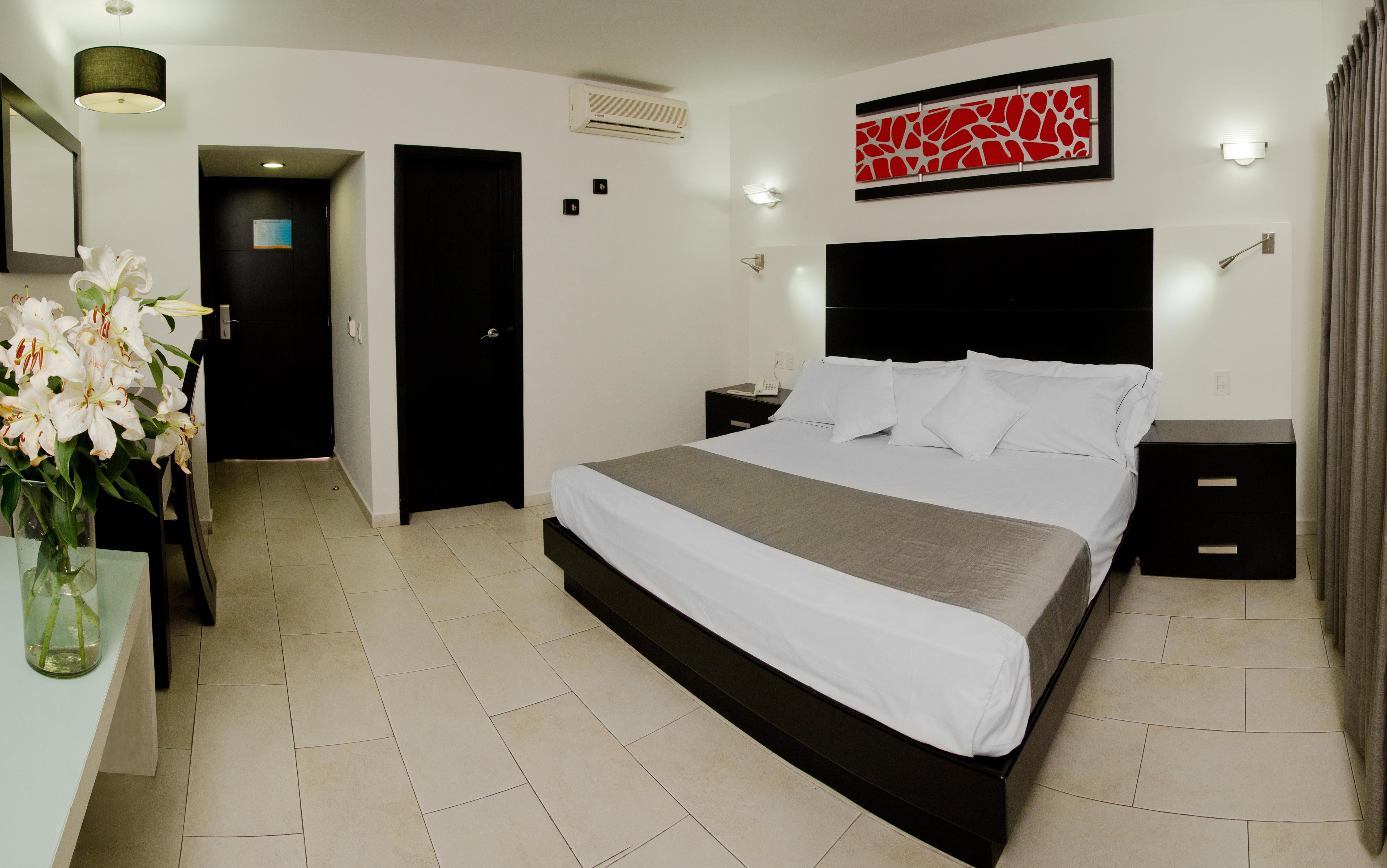 Hotel Portonovo Plaza Expo Zapopan Bagian luar foto
