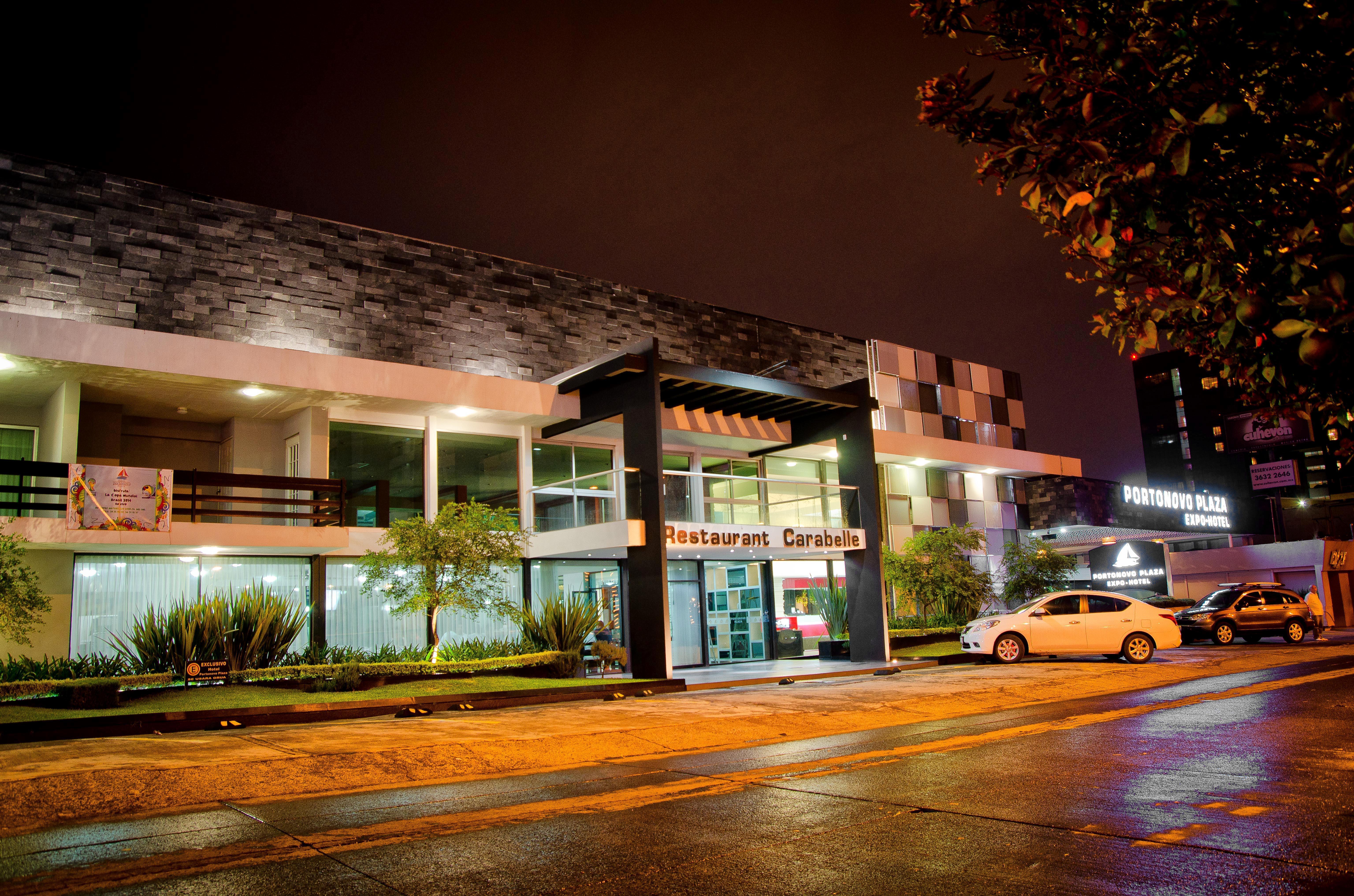 Hotel Portonovo Plaza Expo Zapopan Bagian luar foto