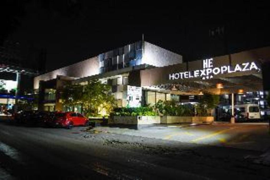 Hotel Portonovo Plaza Expo Zapopan Bagian luar foto