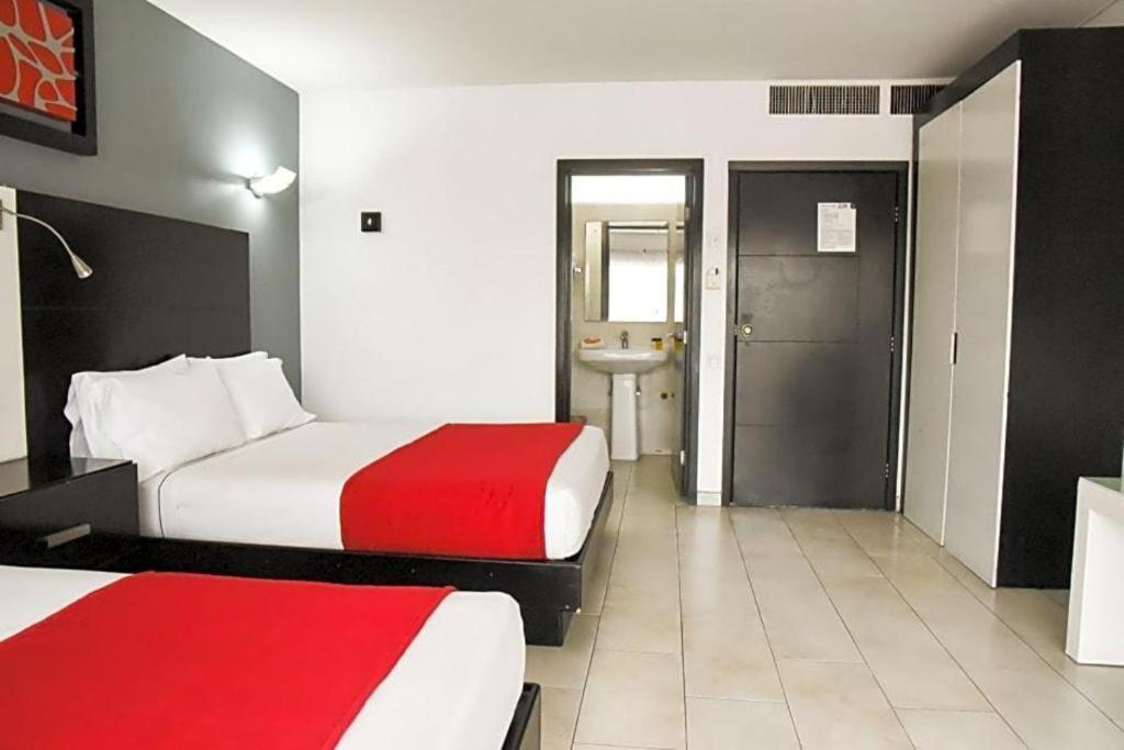 Hotel Portonovo Plaza Expo Zapopan Bagian luar foto