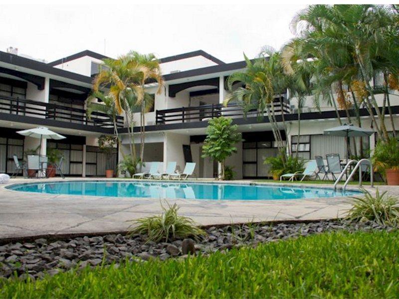 Hotel Portonovo Plaza Expo Zapopan Bagian luar foto